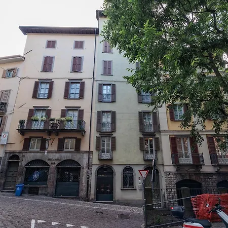 Apartment Dimora Citta Alta *