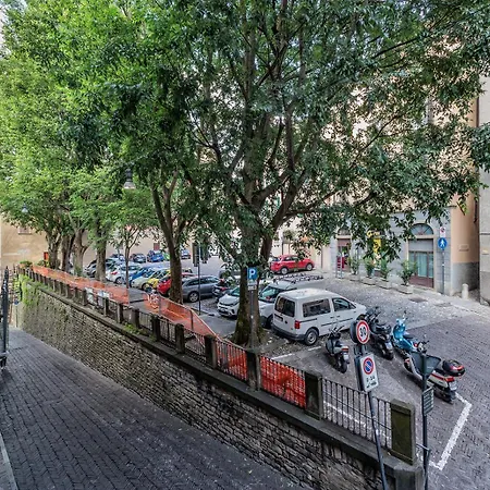 Guesthost - Dimora Citta Alta Bergamo