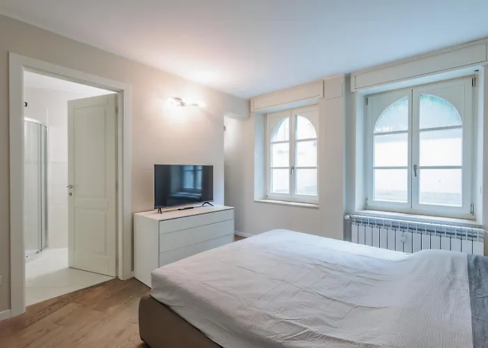 Guesthost - Dimora Citta Alta *