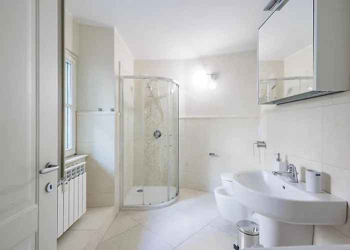 Guesthost - Dimora Citta Alta * Bergamo